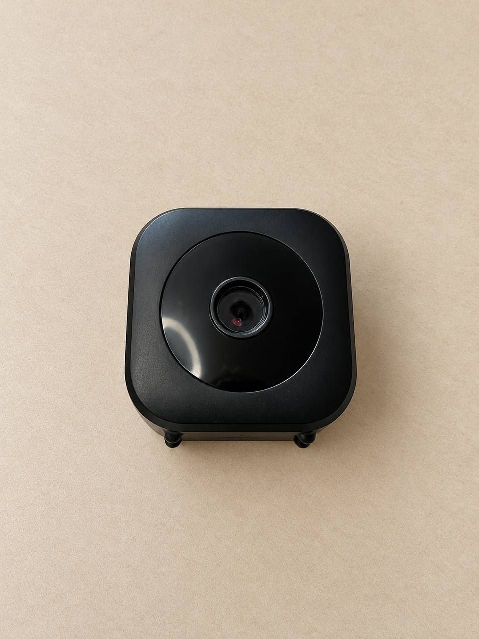 Mini kamera WiFi HD z magnetycznym uchwytem i kablem USB-C 3