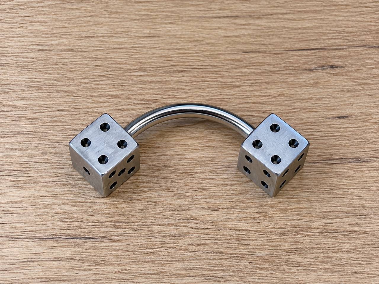 Piercing do Ciała Kostki do Gry Metalowy Srebrny