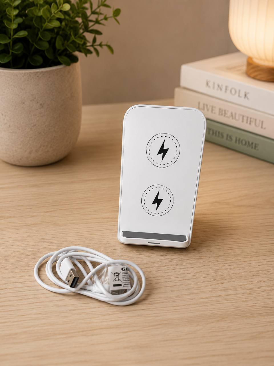 Ładowarka Indukcyjna GRUNDIG 15W Qi USB-C Stojak Bezprzewodowy