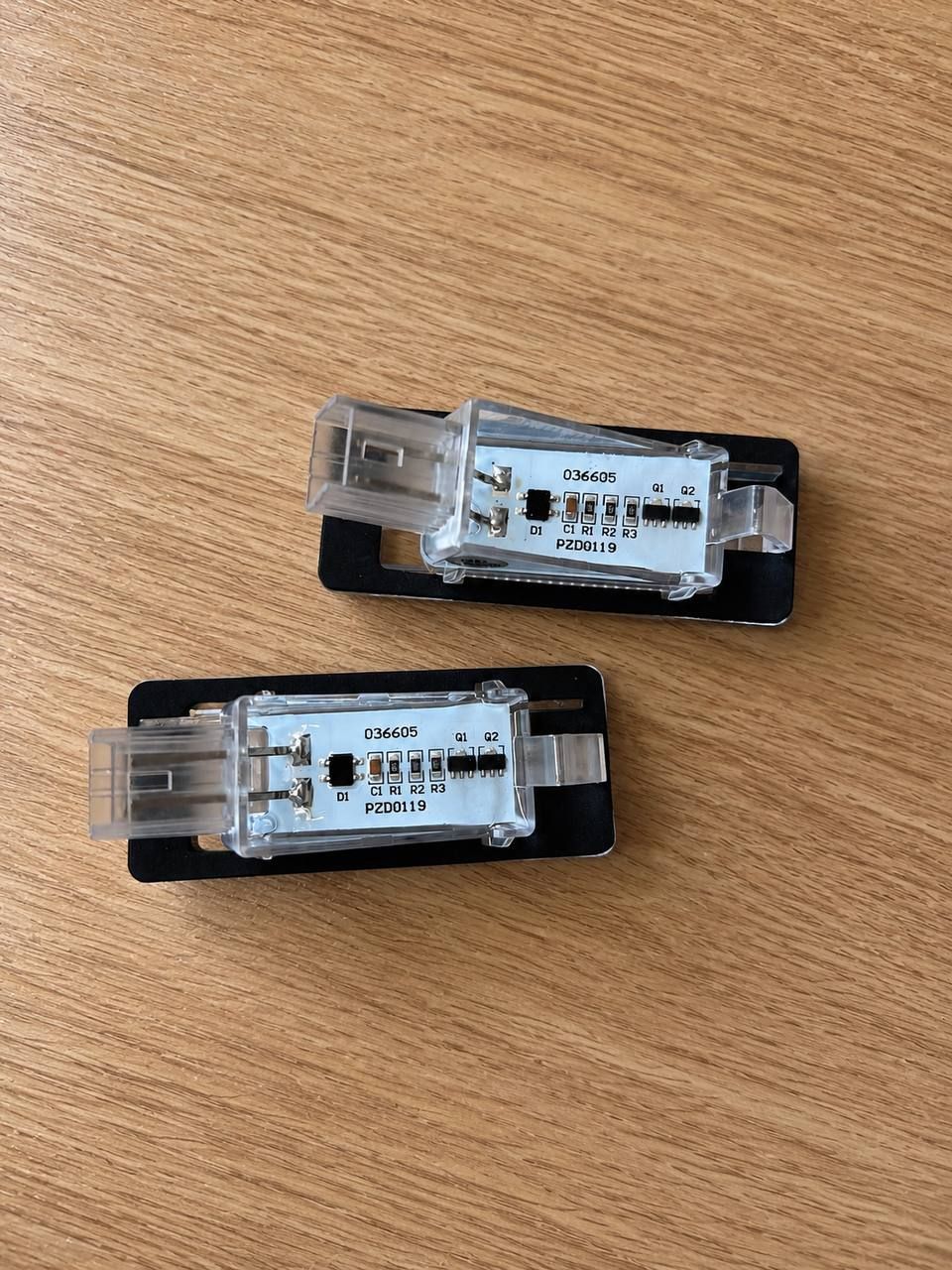Lampy LED podświetlenia tablicy rejestracyjnej, komplet 2 szt., 18 diod LED w każdej lampie 2