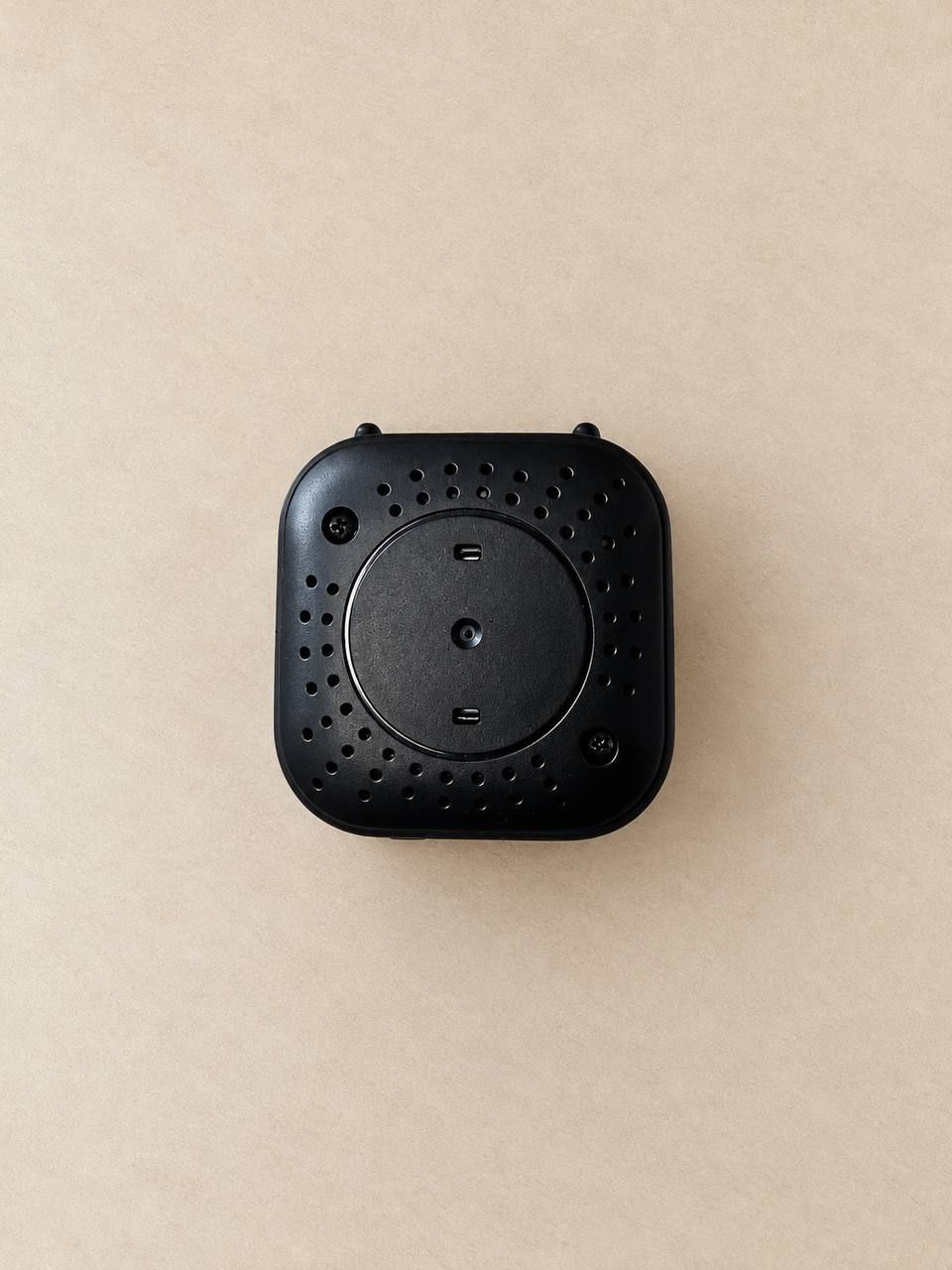Mini kamera WiFi HD z magnetycznym uchwytem i kablem USB-C 2