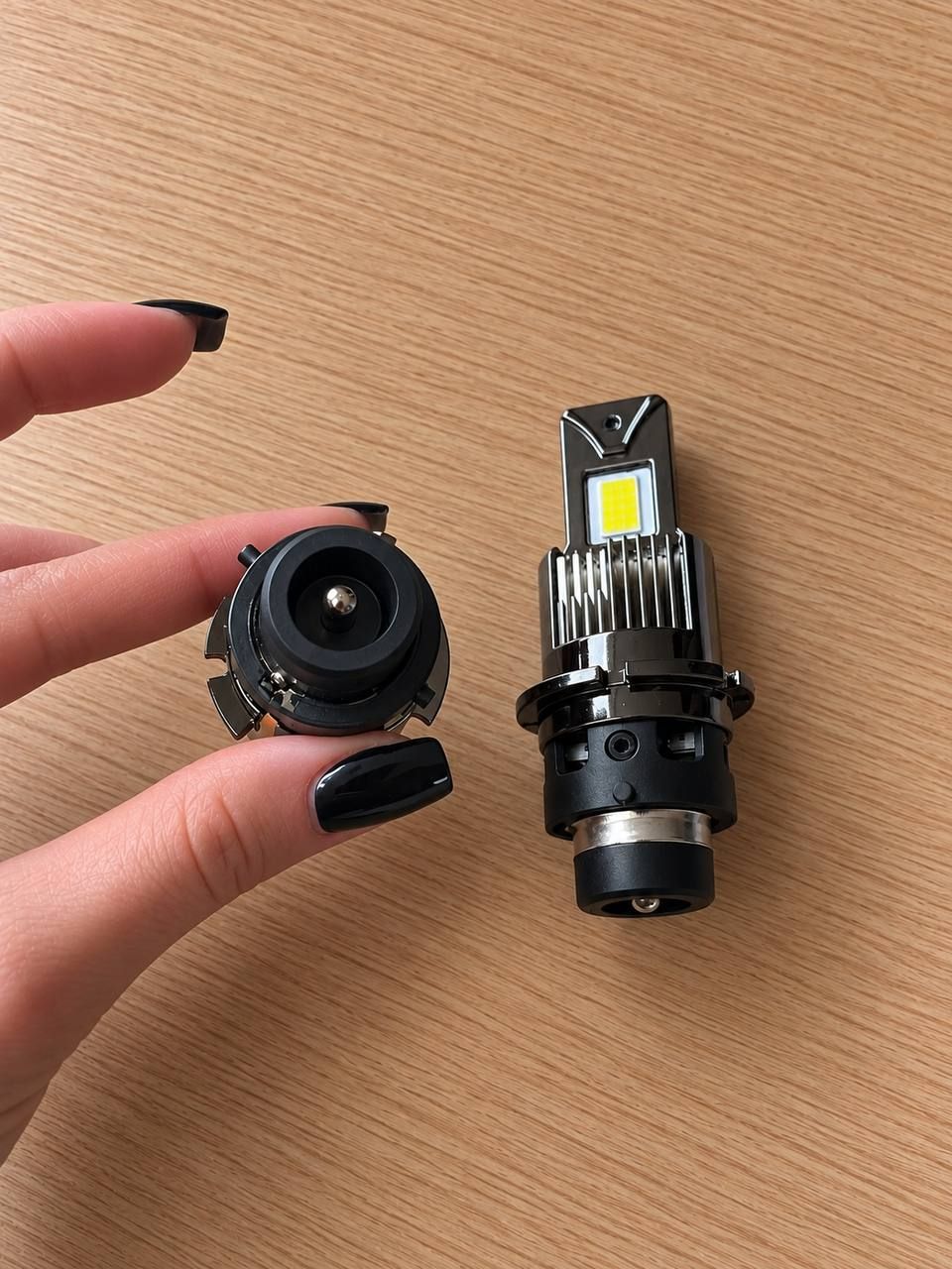 Żarówki LED do reflektorów samochodowych z radiatorem – komplet 2 szt. 3
