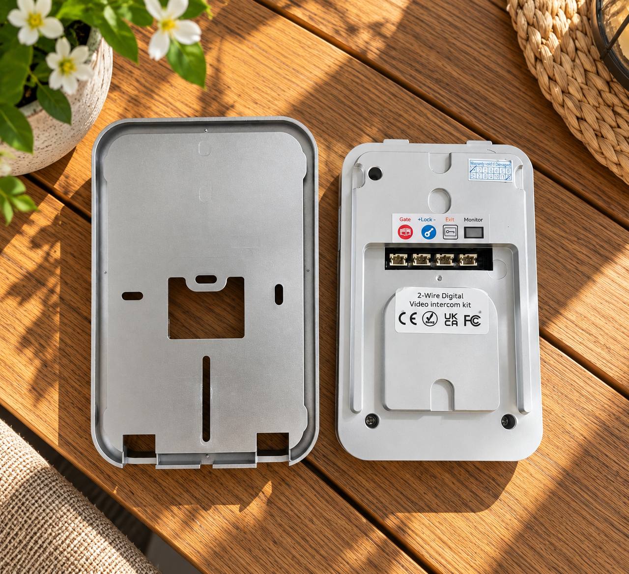 10-дюймовый Wi-Fi-видеодомофон с разрешением 1080p, камерой и RFID-считывателем 4