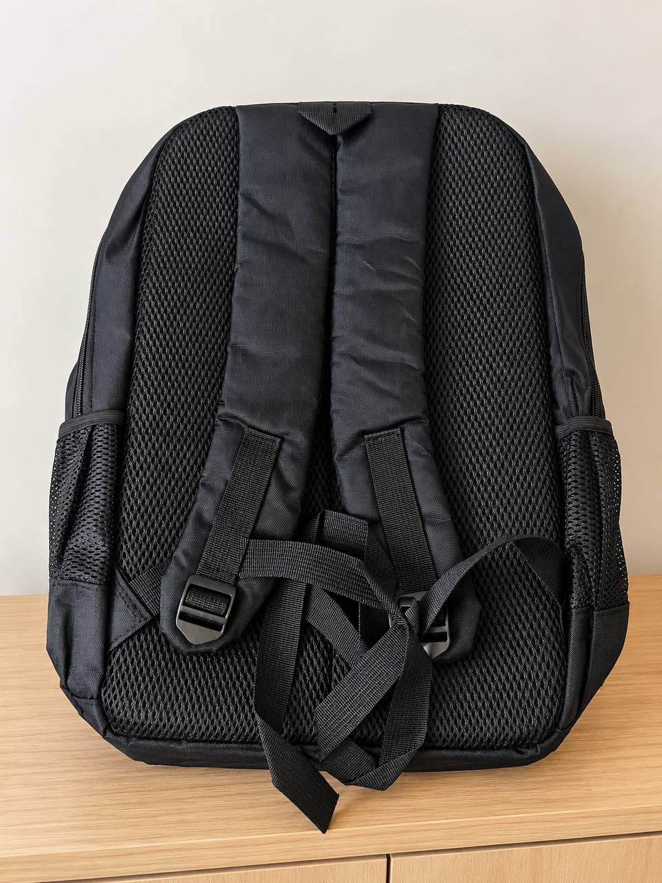 Спортивный рюкзак чёрного цвета TY Fashionbag с несколькими отделениями 2