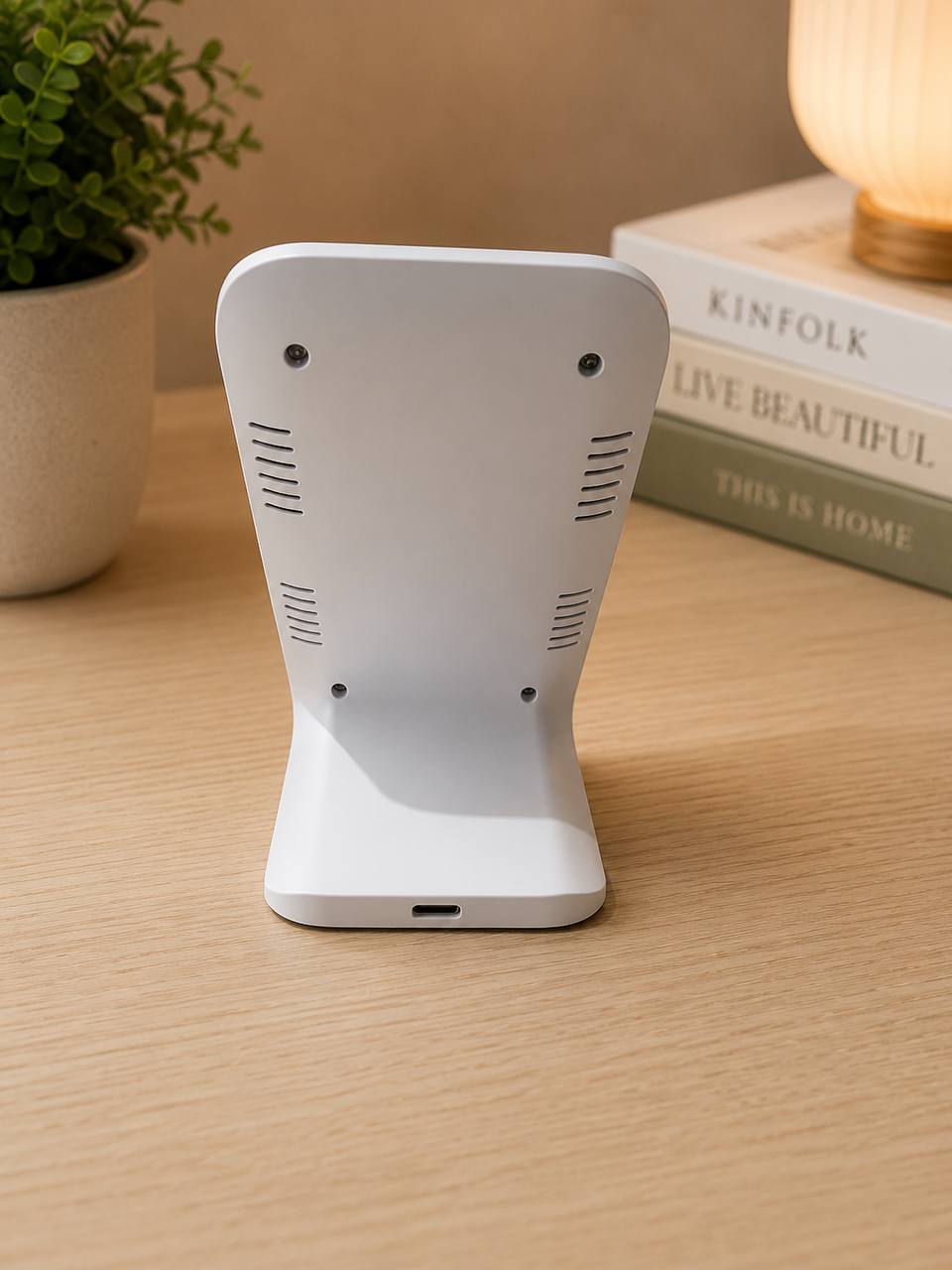 Ładowarka Indukcyjna GRUNDIG 15W Qi USB-C Stojak Bezprzewodowy 3