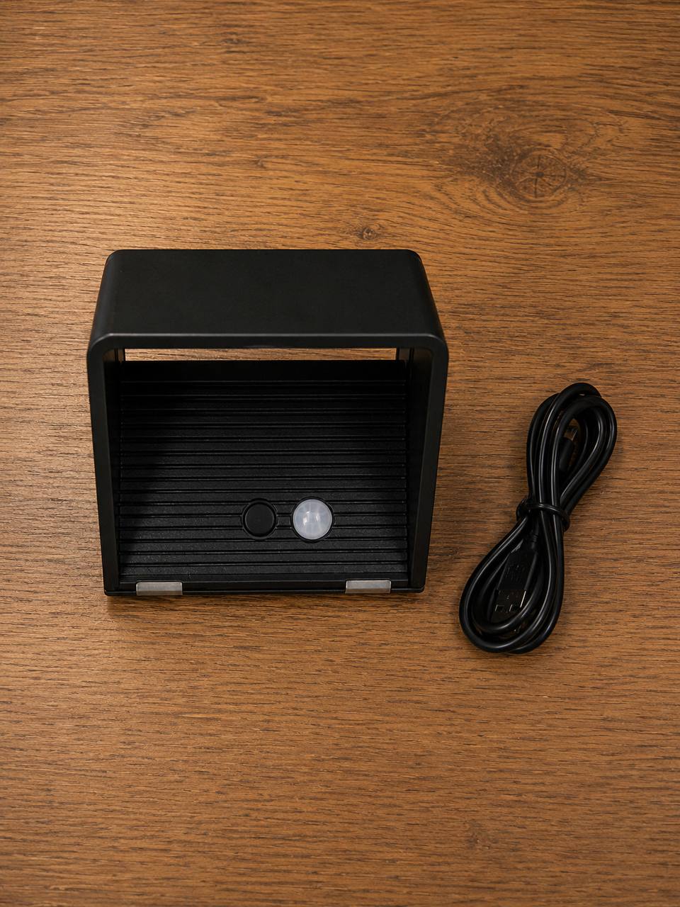 USB IP65 LED Exterior Light with Motion Sensor 4