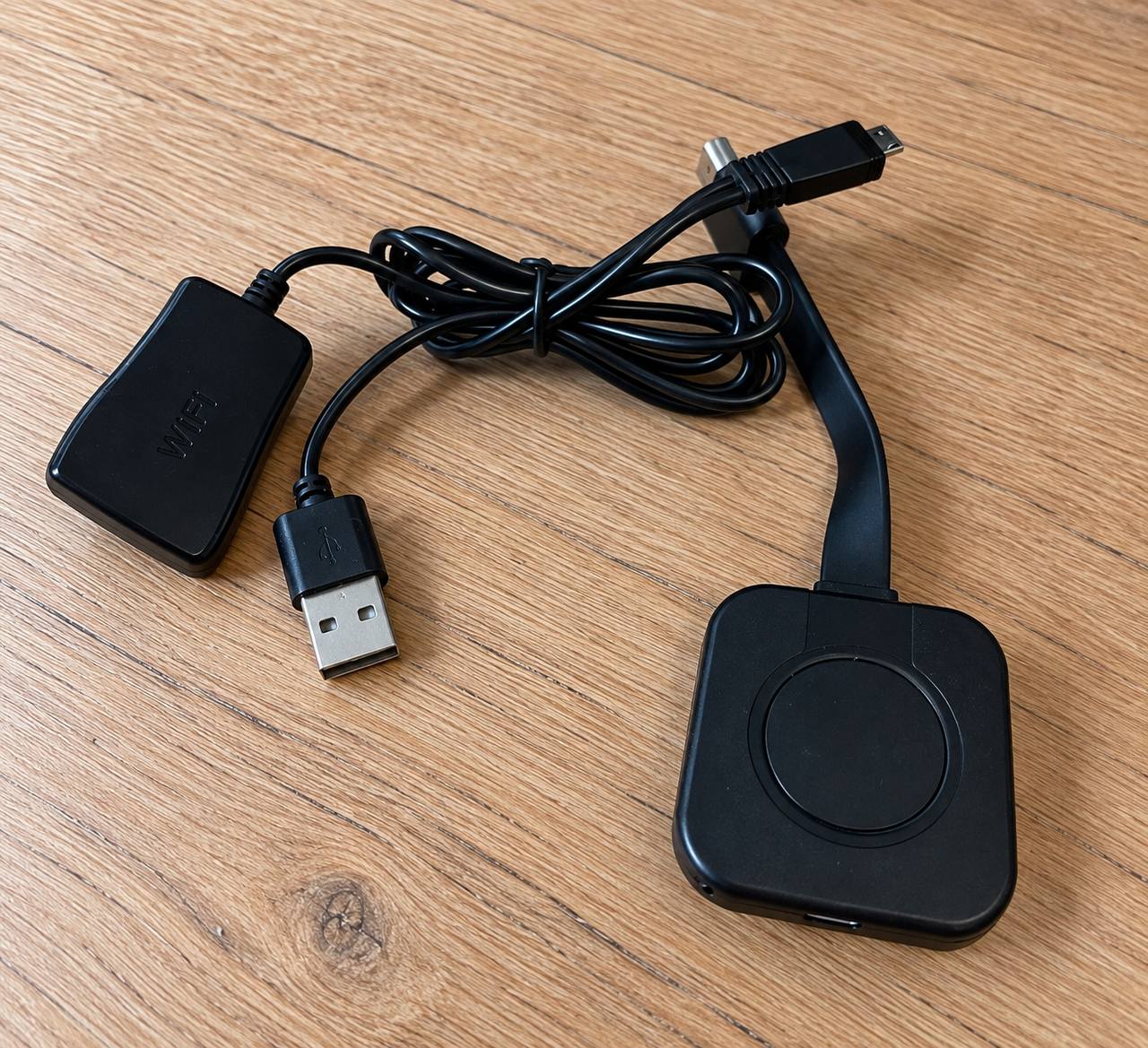 Bezprzewodowy Adapter HDMI WiFi 5G do TV Projektora Miracast 2