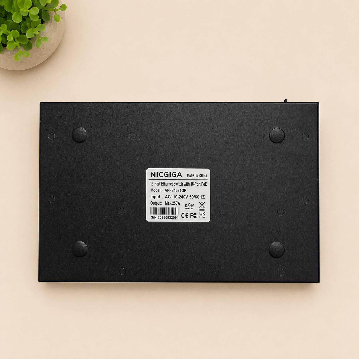 Przełącznik sieciowy NICGIGA 16-Port PoE+ 250 W | 2× Gigabit Uplink | 1× SFP | Rack 19" 5