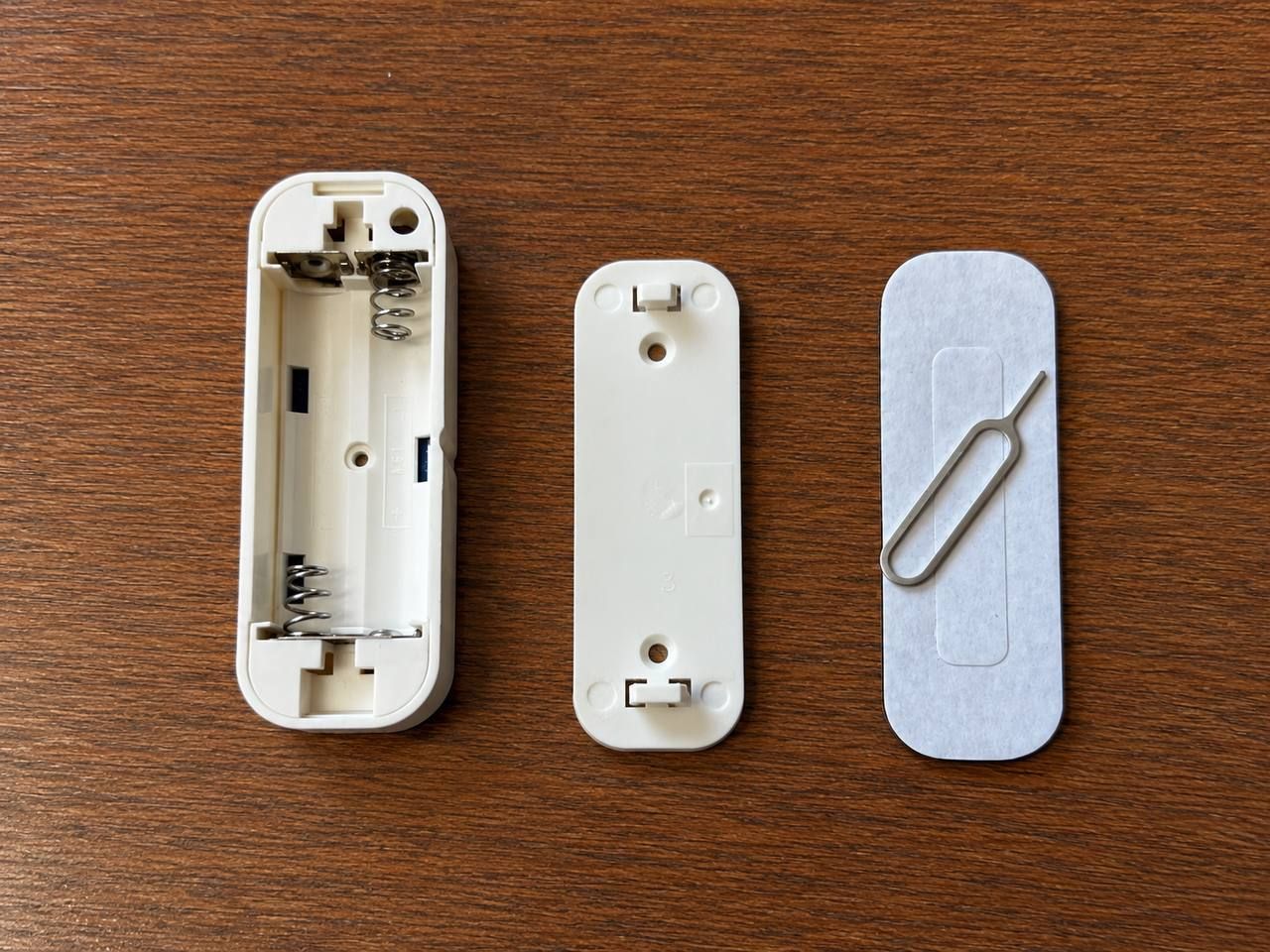 Temperature and humidity sensor with °C/°F switch 3