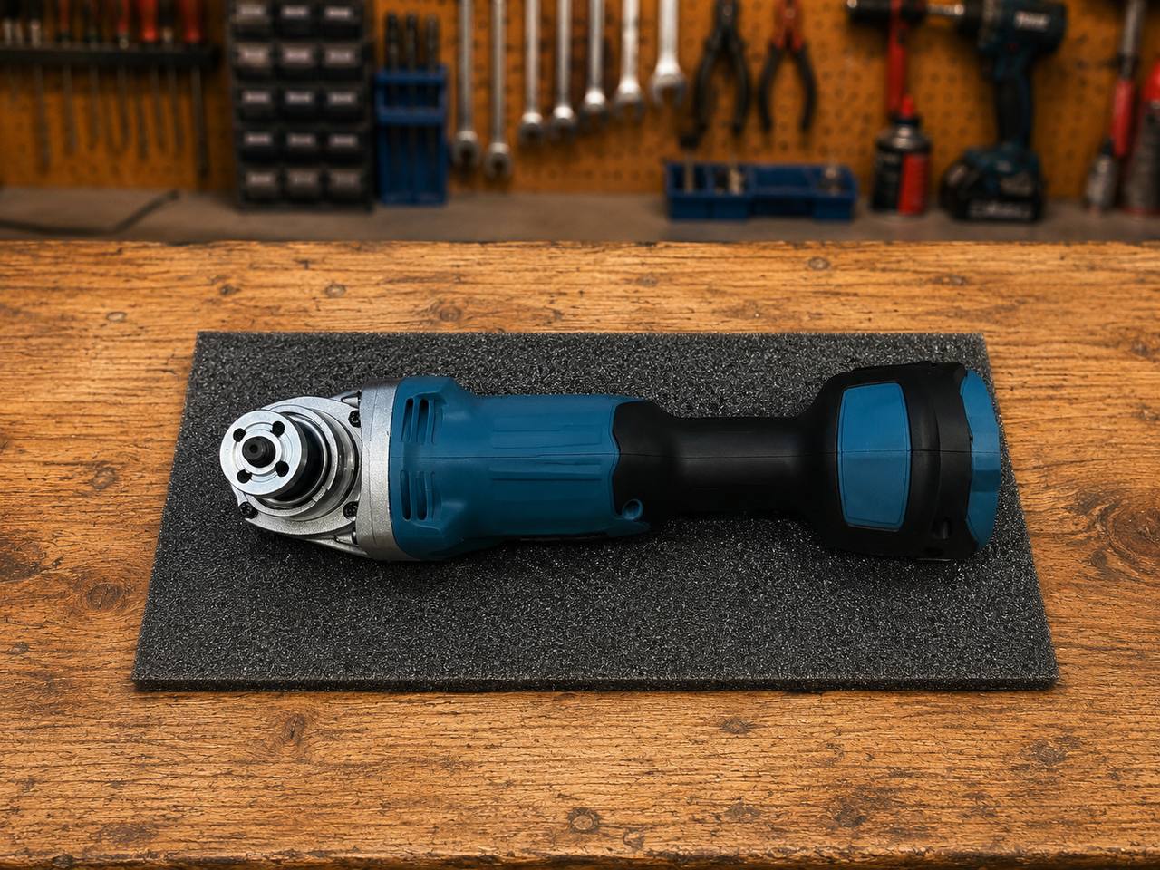 Szlifierka Kątowa Akumulatorowa 18V 100mm BDGA404 2